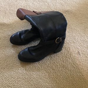 Black/brown leather boots